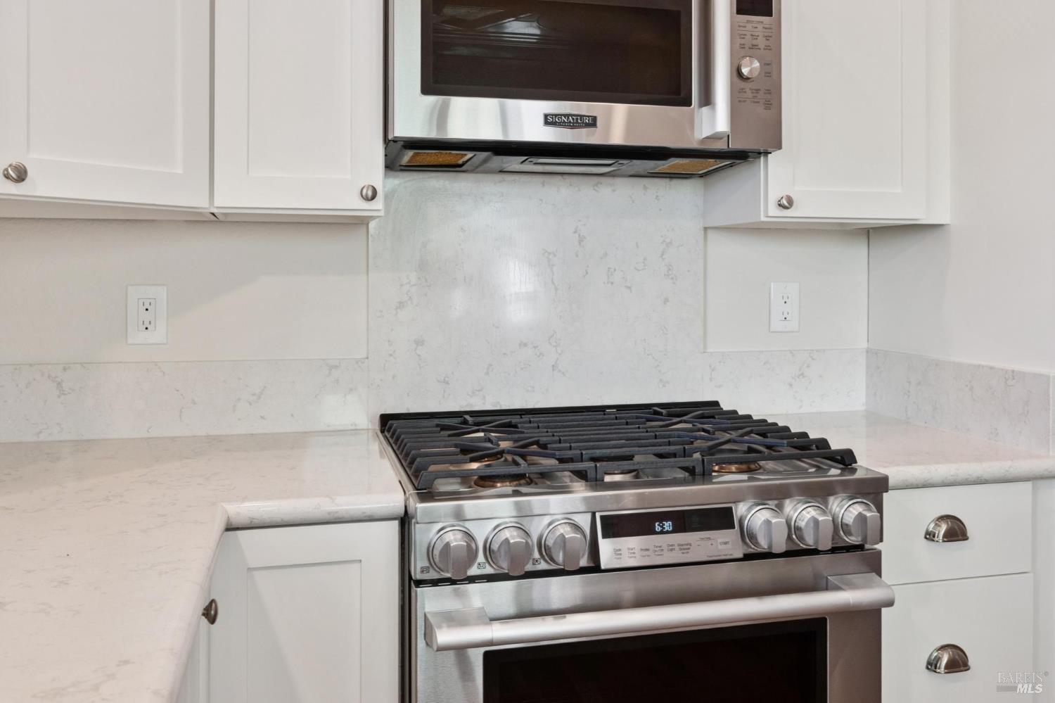 Detail Gallery Image 29 of 82 For 772 Barton Way, Benicia,  CA 94510 - 3 Beds | 2 Baths