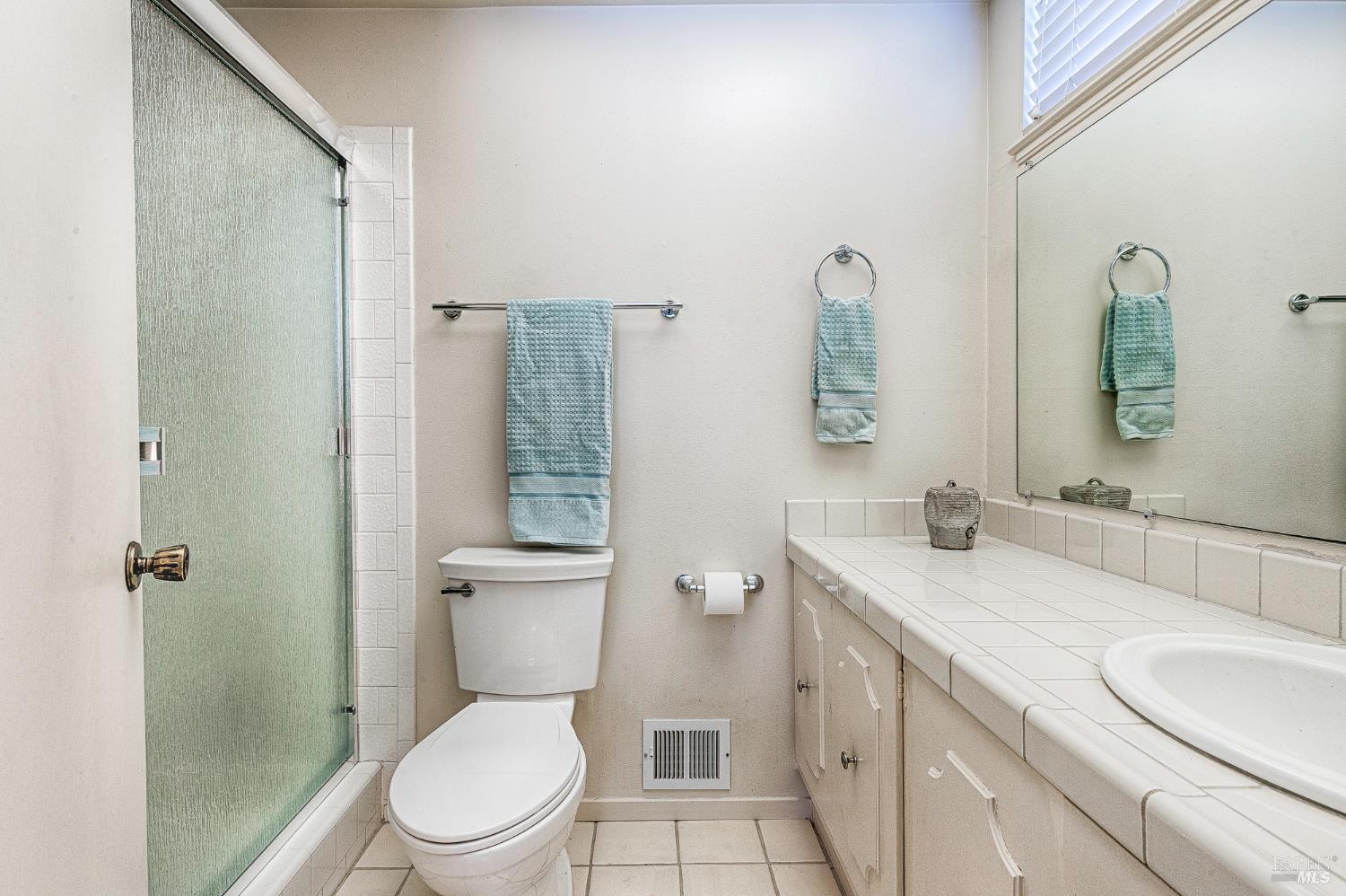Detail Gallery Image 30 of 43 For 6941 Oak Leaf Dr, Santa Rosa,  CA 95409 - 2 Beds | 2 Baths