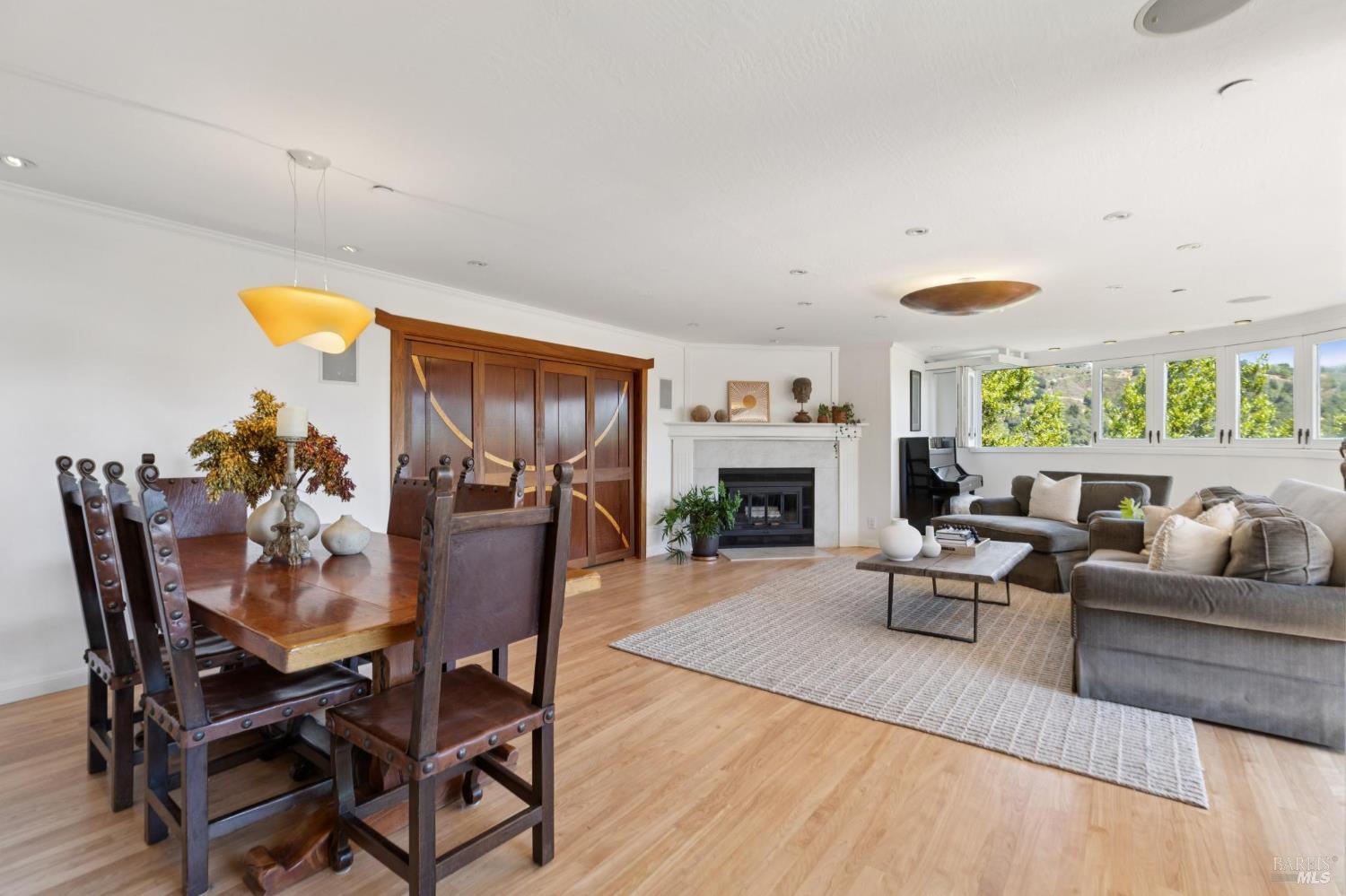 Detail Gallery Image 11 of 60 For 222 Marguerite Ave, Mill Valley,  CA 94941 - 4 Beds | 5 Baths