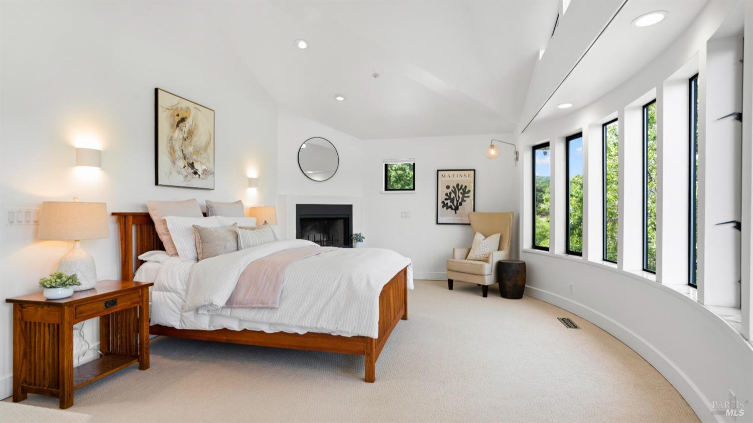 Detail Gallery Image 34 of 75 For 55 Wildwood Ln, Novato,  CA 94947 - 4 Beds | 4/1 Baths