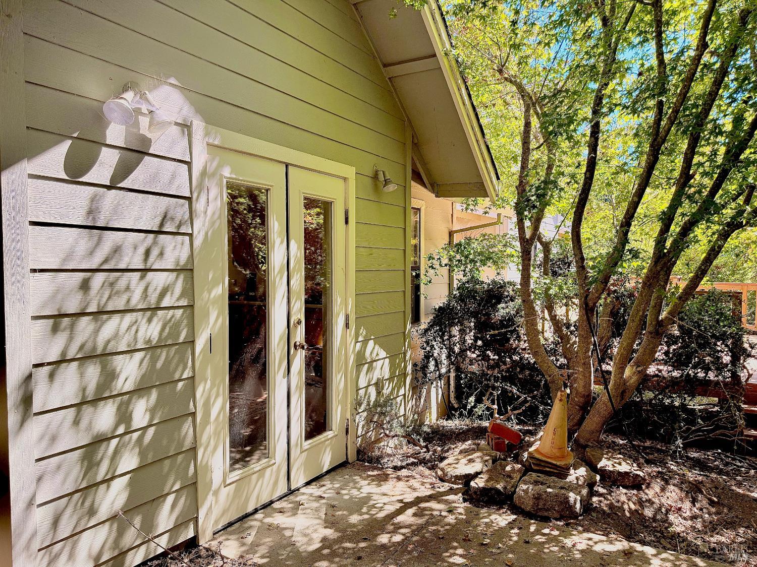 Detail Gallery Image 37 of 62 For 3700 Deer Meadow Ln, Occidental,  CA 95465 - 2 Beds | 2/1 Baths