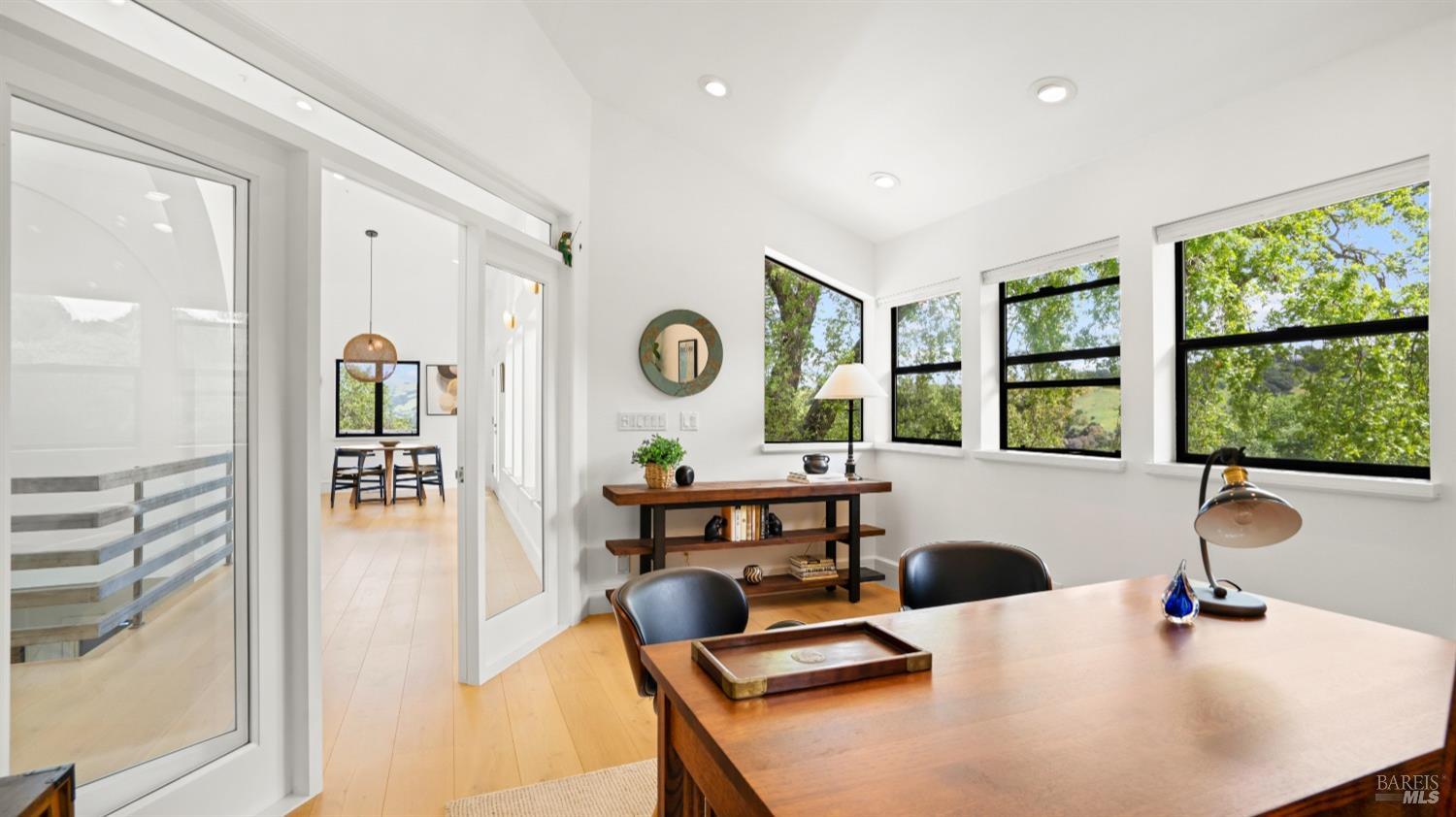 Detail Gallery Image 49 of 75 For 55 Wildwood Ln, Novato,  CA 94947 - 4 Beds | 4/1 Baths