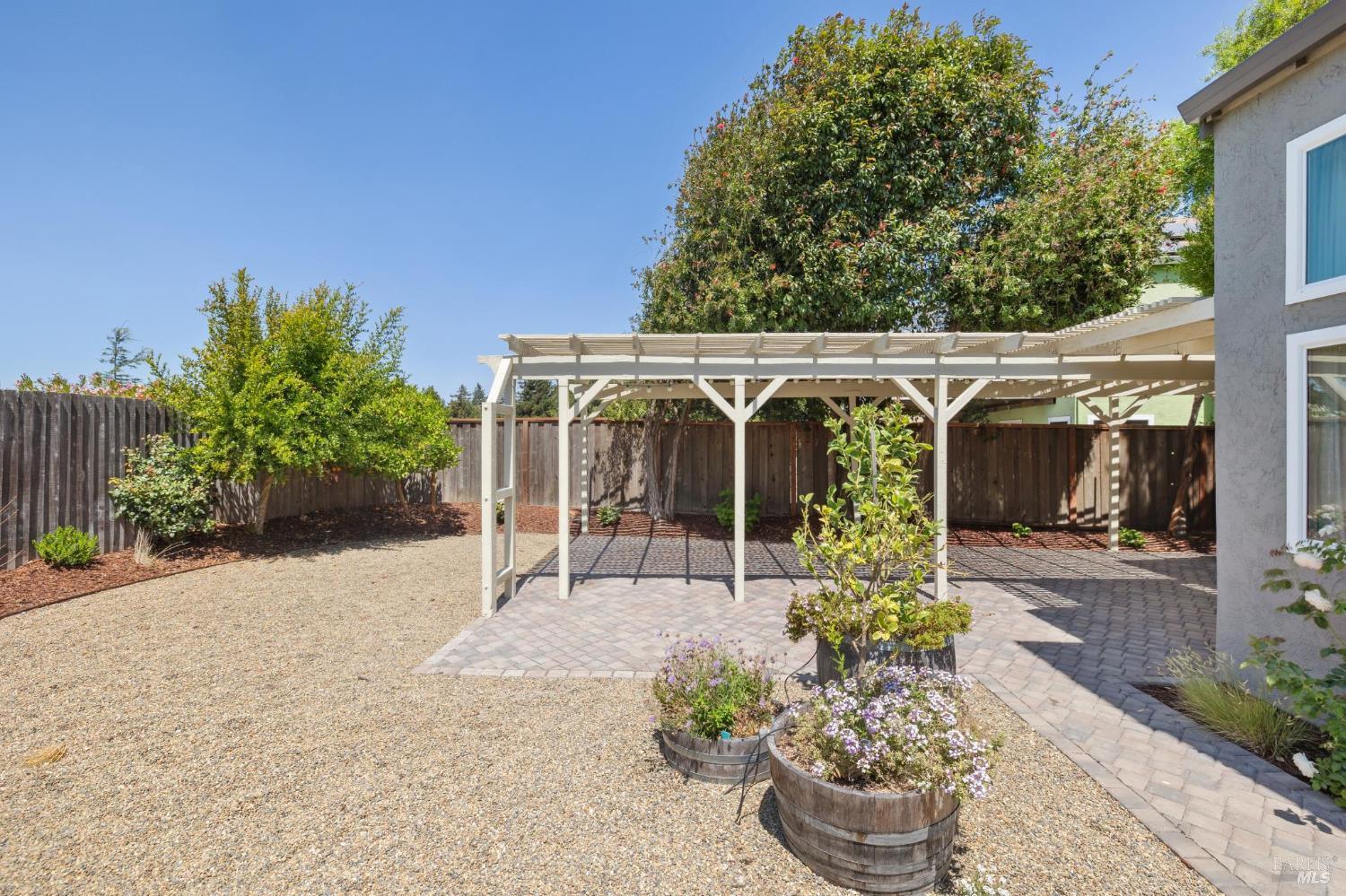 Detail Gallery Image 76 of 82 For 772 Barton Way, Benicia,  CA 94510 - 3 Beds | 2 Baths