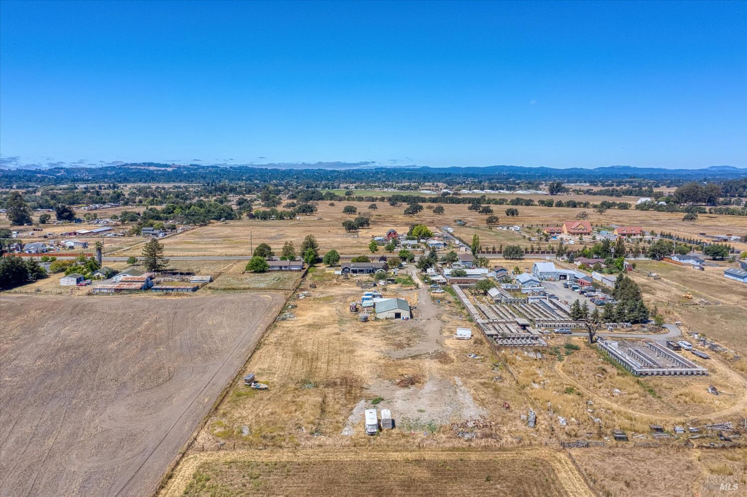 Detail Gallery Image 45 of 51 For 3980 Stony Point Rd, Santa Rosa,  CA 95407 - 3 Beds | 2 Baths