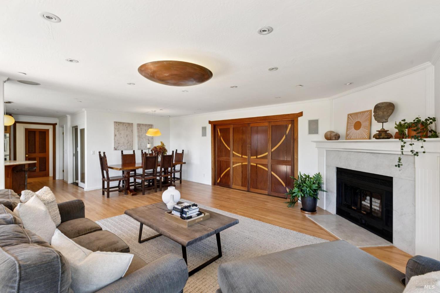 Detail Gallery Image 10 of 60 For 222 Marguerite Ave, Mill Valley,  CA 94941 - 4 Beds | 5 Baths