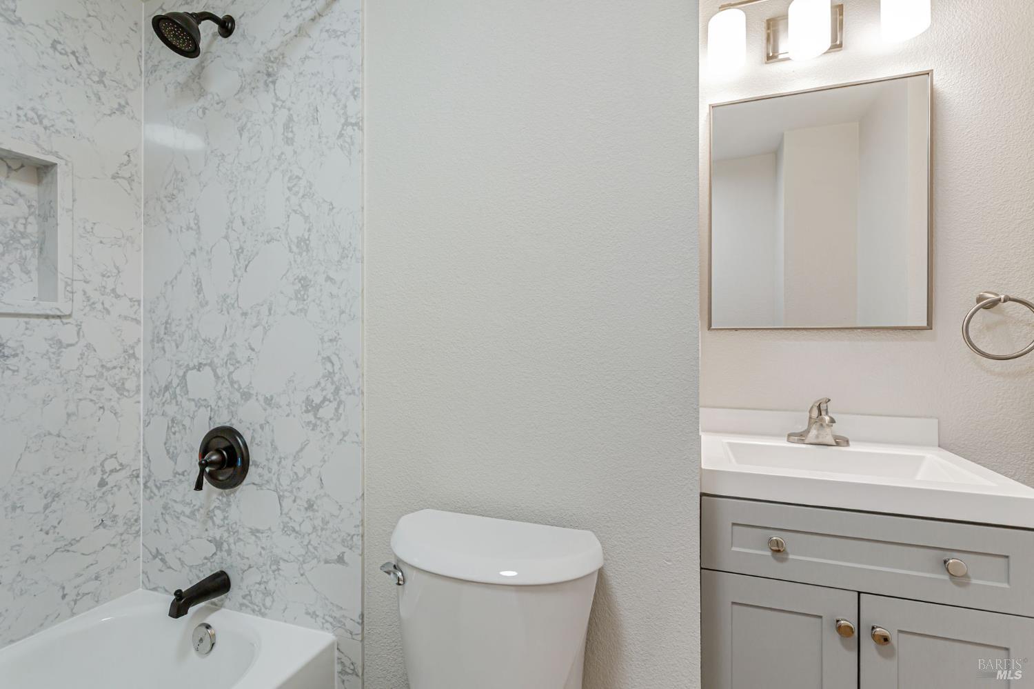 Detail Gallery Image 27 of 33 For 331 N West St, Vacaville,  CA 95688 - 3 Beds | 2 Baths