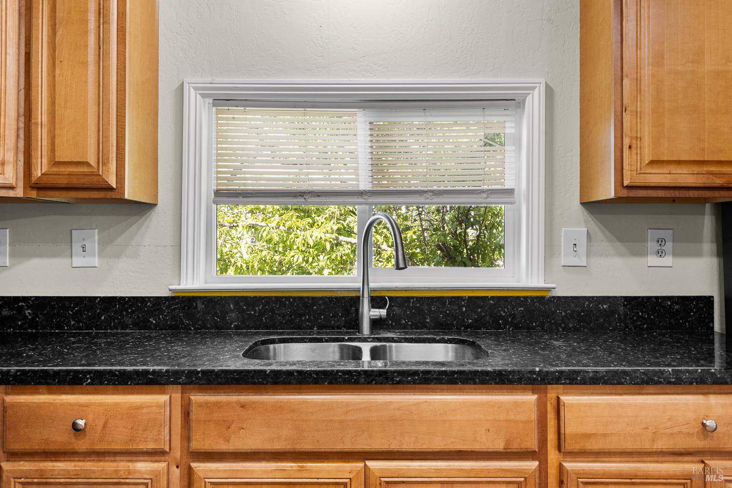 Detail Gallery Image 6 of 26 For 57 Mulberry Ct, Rohnert Park,  CA 94928 - 2 Beds | 2 Baths