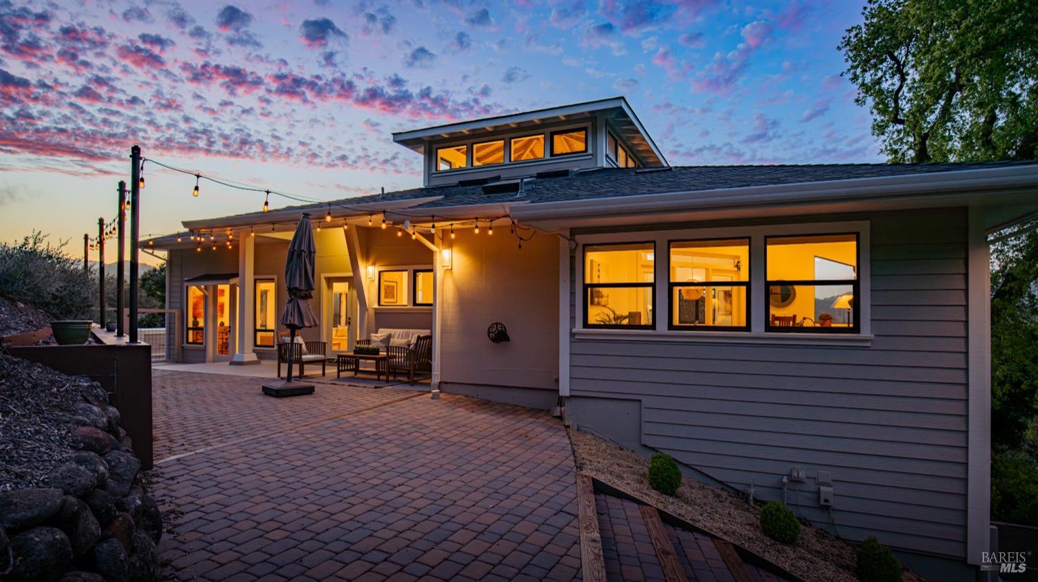 Detail Gallery Image 26 of 75 For 55 Wildwood Ln, Novato,  CA 94947 - 4 Beds | 4/1 Baths