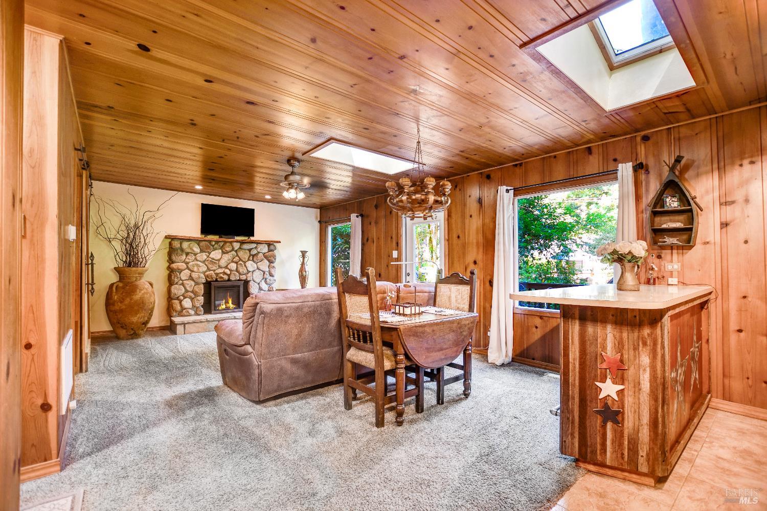 Detail Gallery Image 10 of 38 For 15607 Old Cazadero Rd, Guerneville,  CA 95446 - 1 Beds | 2 Baths
