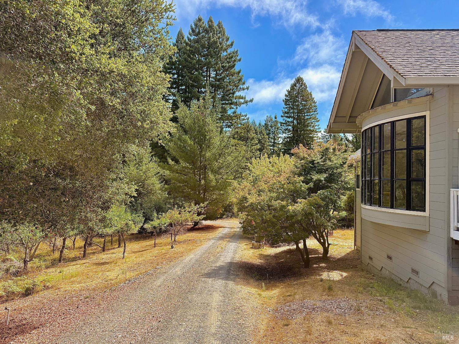 Detail Gallery Image 7 of 62 For 3700 Deer Meadow Ln, Occidental,  CA 95465 - 2 Beds | 2/1 Baths