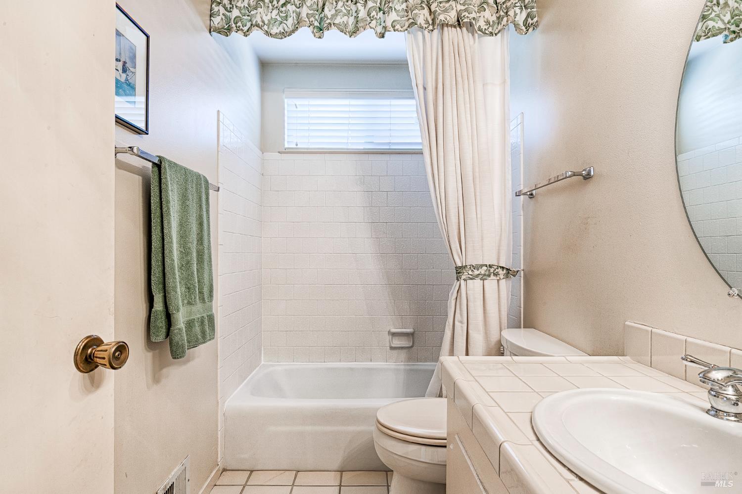 Detail Gallery Image 36 of 43 For 6941 Oak Leaf Dr, Santa Rosa,  CA 95409 - 2 Beds | 2 Baths