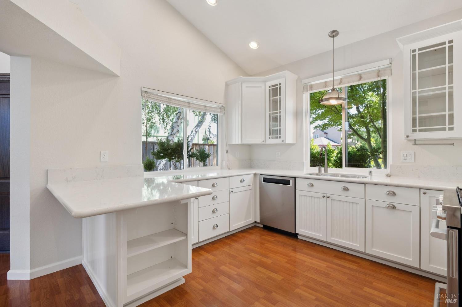 Detail Gallery Image 23 of 82 For 772 Barton Way, Benicia,  CA 94510 - 3 Beds | 2 Baths
