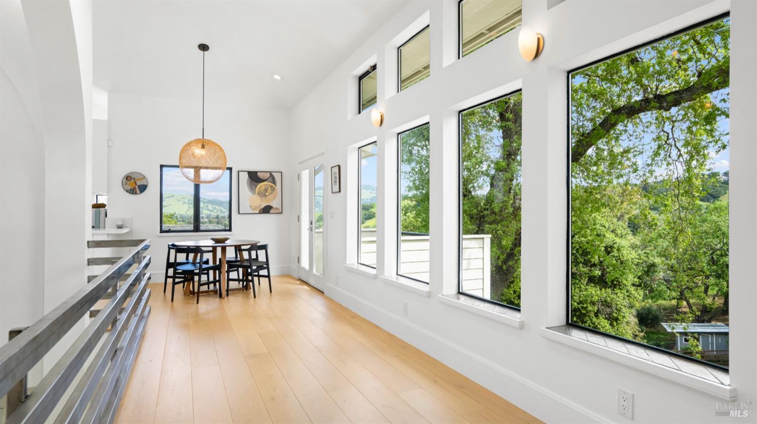 Detail Gallery Image 21 of 75 For 55 Wildwood Ln, Novato,  CA 94947 - 4 Beds | 4/1 Baths