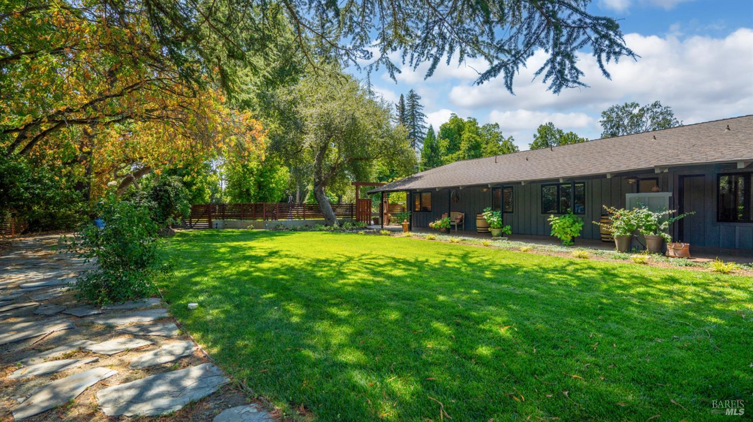 Detail Gallery Image 48 of 90 For 23 Country Club Dr, Fairfield,  CA 94534 - 4 Beds | 4 Baths