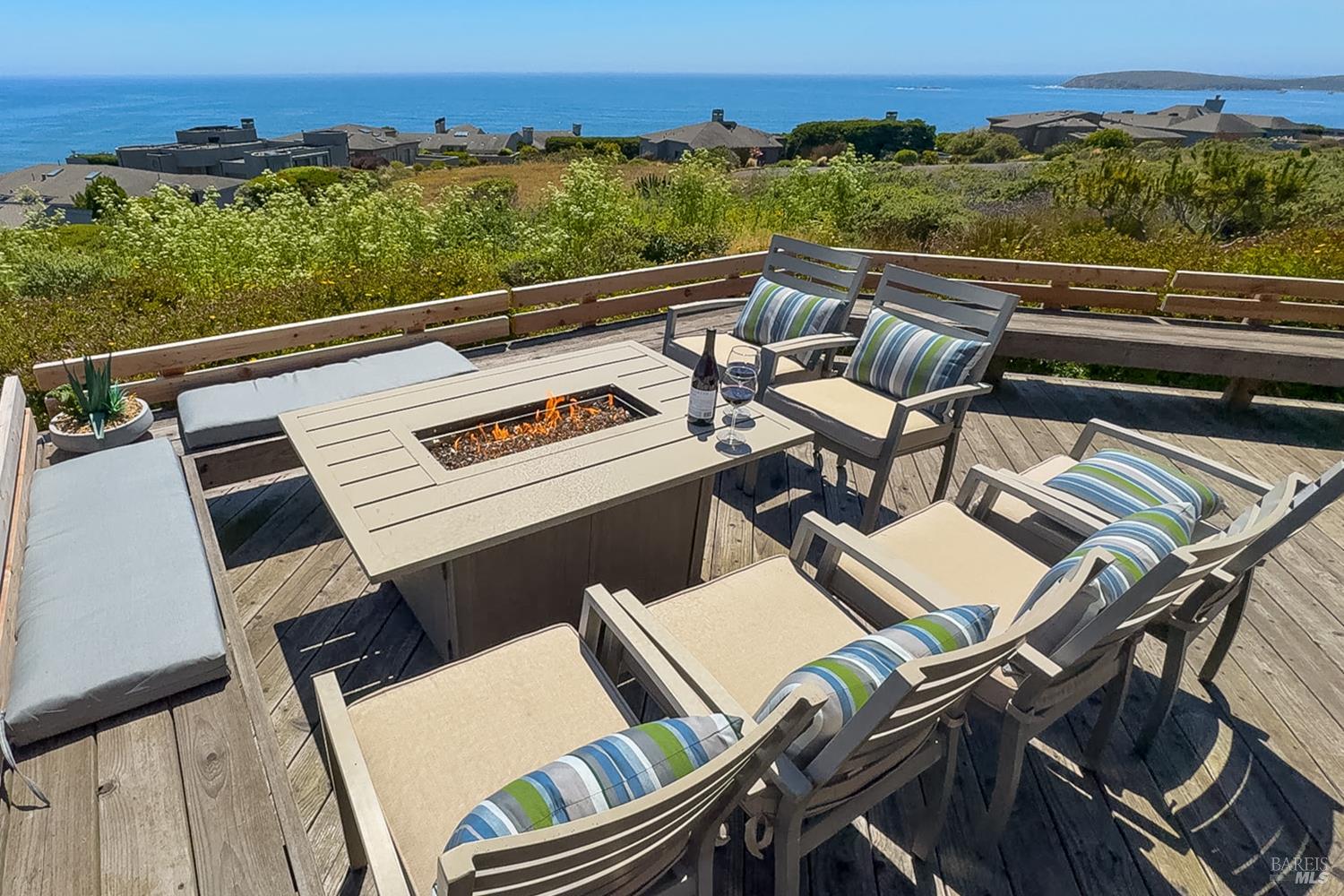 Detail Gallery Image 6 of 54 For 19906 Oyster Catcher Loop, Bodega Bay,  CA 94923 - 2 Beds | 2 Baths