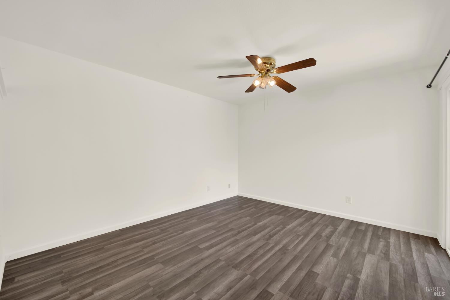 Detail Gallery Image 16 of 35 For 2796 Mankas Blvd, Fairfield,  CA 94534 - 3 Beds | 2 Baths