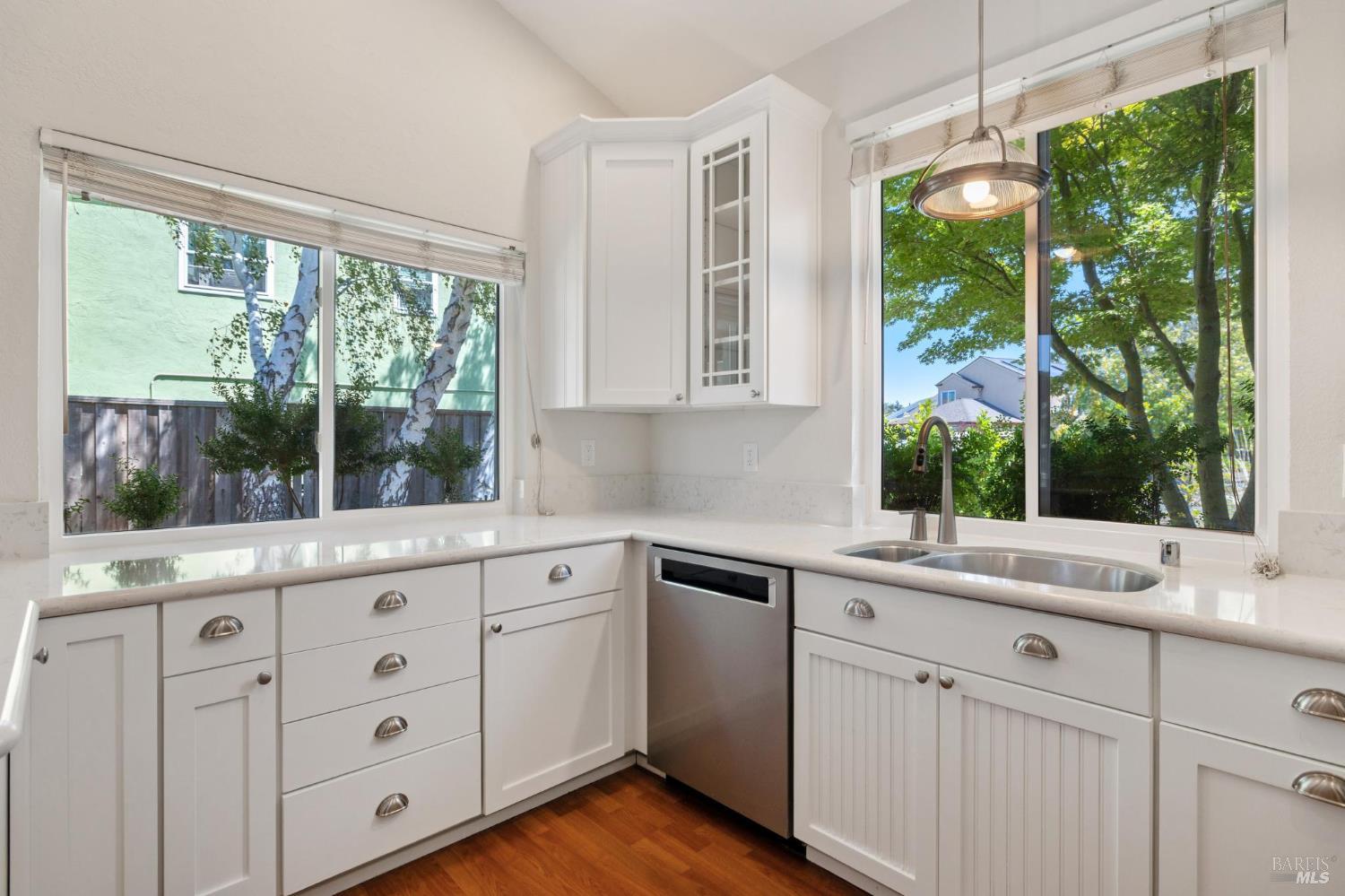 Detail Gallery Image 25 of 82 For 772 Barton Way, Benicia,  CA 94510 - 3 Beds | 2 Baths