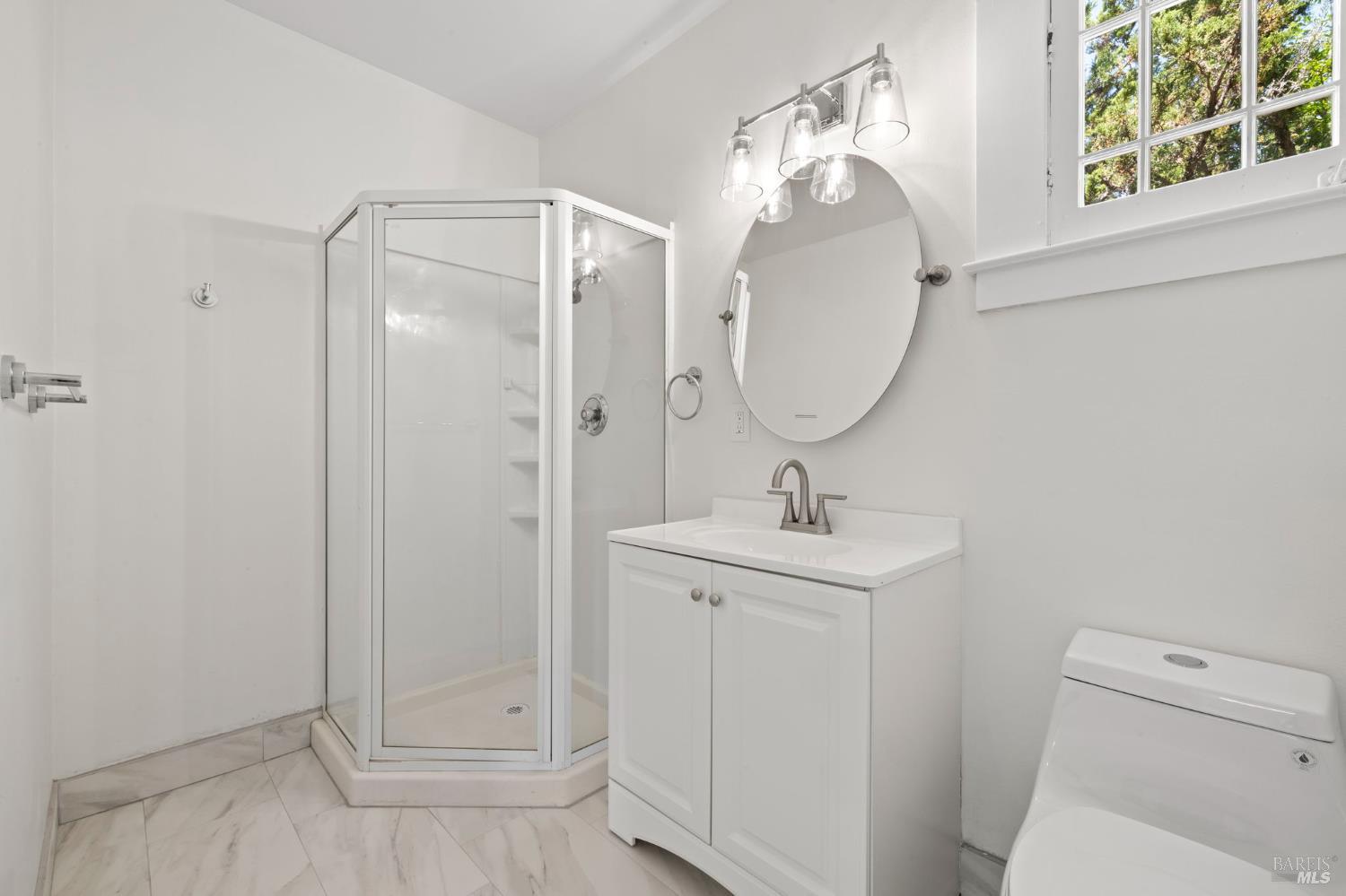Detail Gallery Image 14 of 67 For 12900 S Highway 101 Hwy, Hopland,  CA 95449 - – Beds | – Baths