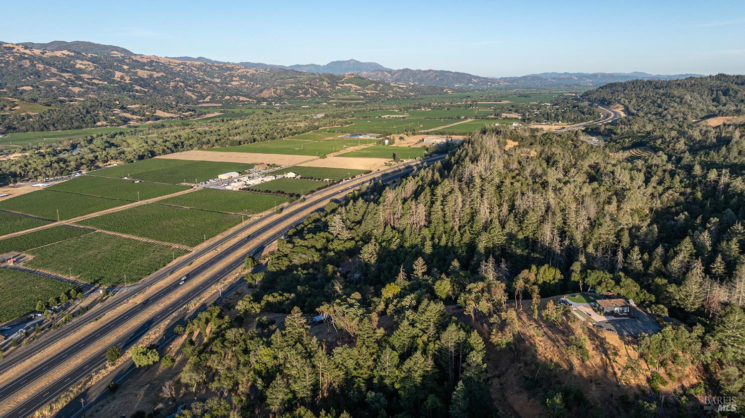 Detail Gallery Image 54 of 58 For 22855 Chianti Rd, Geyserville,  CA 95441 - 5 Beds | 3/1 Baths