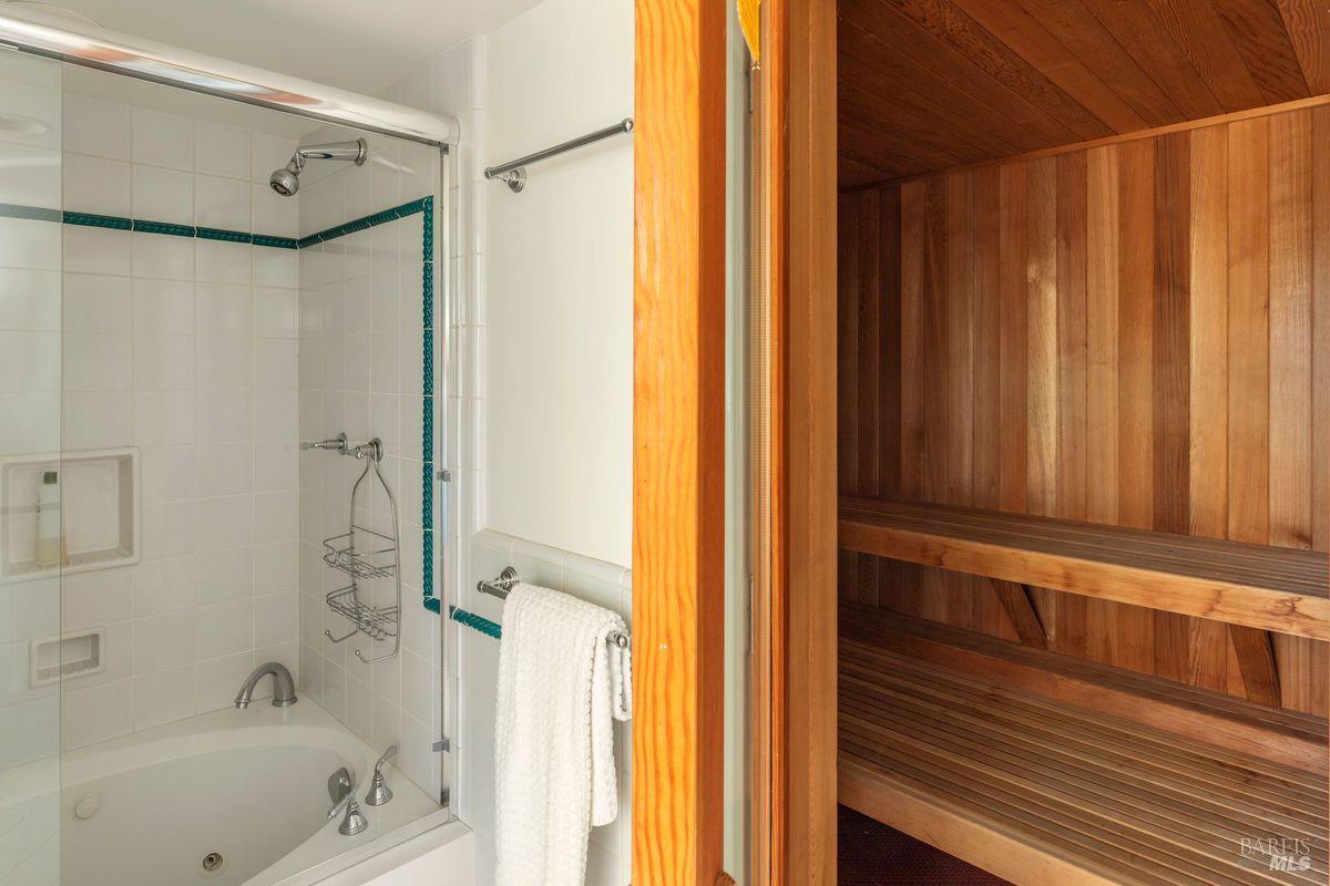 Detail Gallery Image 40 of 61 For 335 Golden Gate Ave, Belvedere,  CA 94920 - 4 Beds | 4/1 Baths