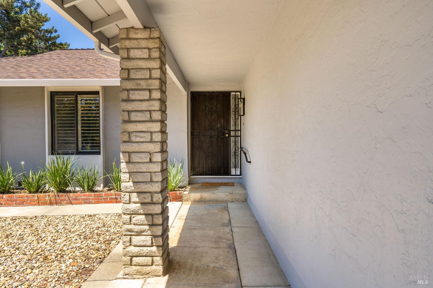 Detail Gallery Image 4 of 36 For 1560 Salvador Ave, Napa,  CA 94558 - 3 Beds | 2 Baths