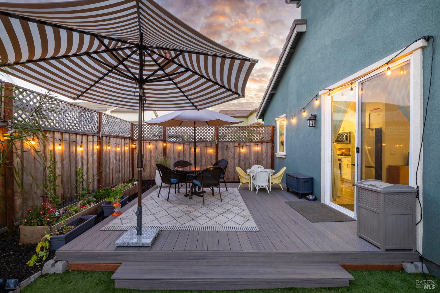 Detail Gallery Image 3 of 25 For 6048 Oak Leaf Pl, Rohnert Park,  CA 94928 - 3 Beds | 2/1 Baths