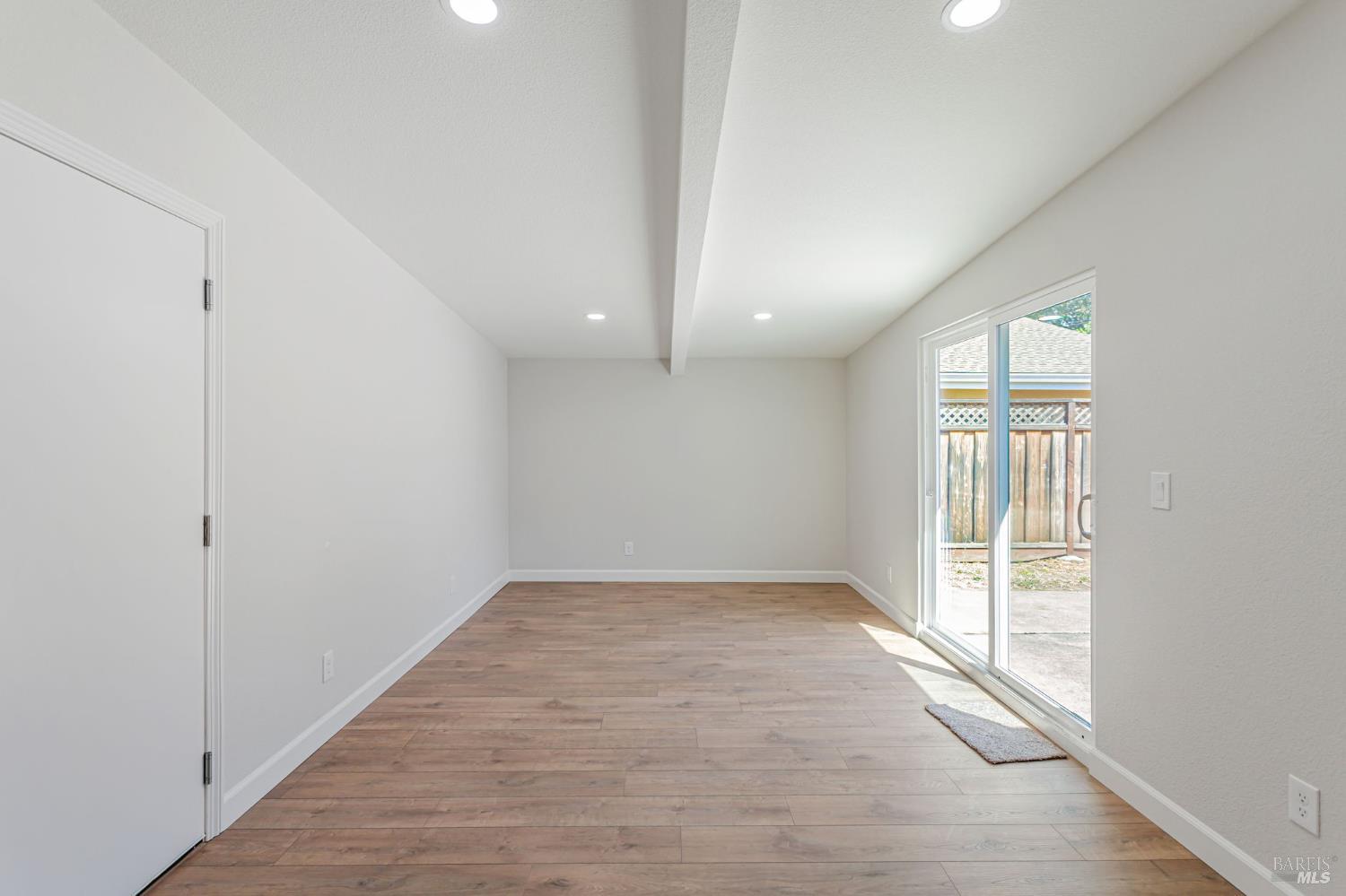 Detail Gallery Image 14 of 33 For 331 N West St, Vacaville,  CA 95688 - 3 Beds | 2 Baths
