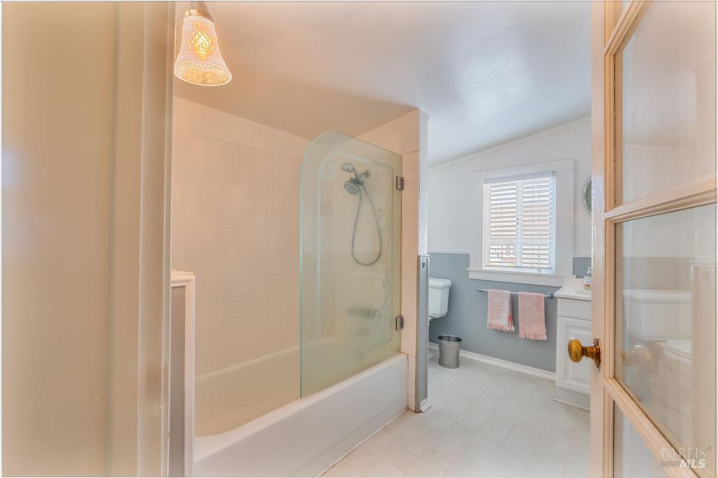 Detail Gallery Image 18 of 42 For 141 E F St, Benicia,  CA 94510 - 2 Beds | 3 Baths