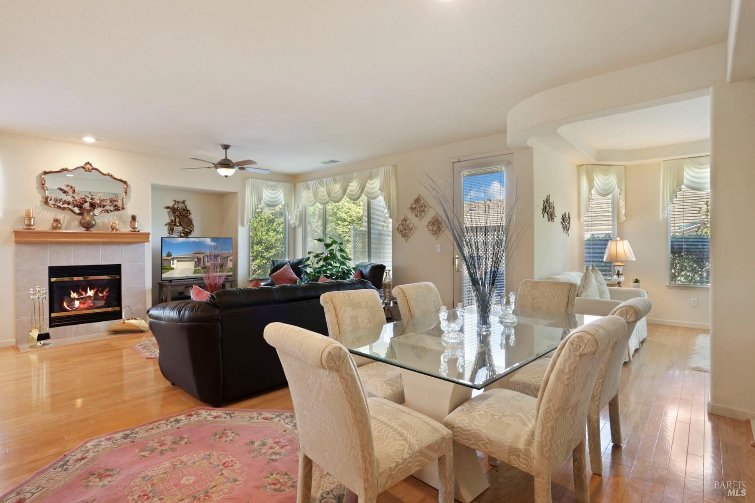Detail Gallery Image 10 of 47 For 409 Laurel Pl, Rio Vista,  CA 94571 - 2 Beds | 2 Baths