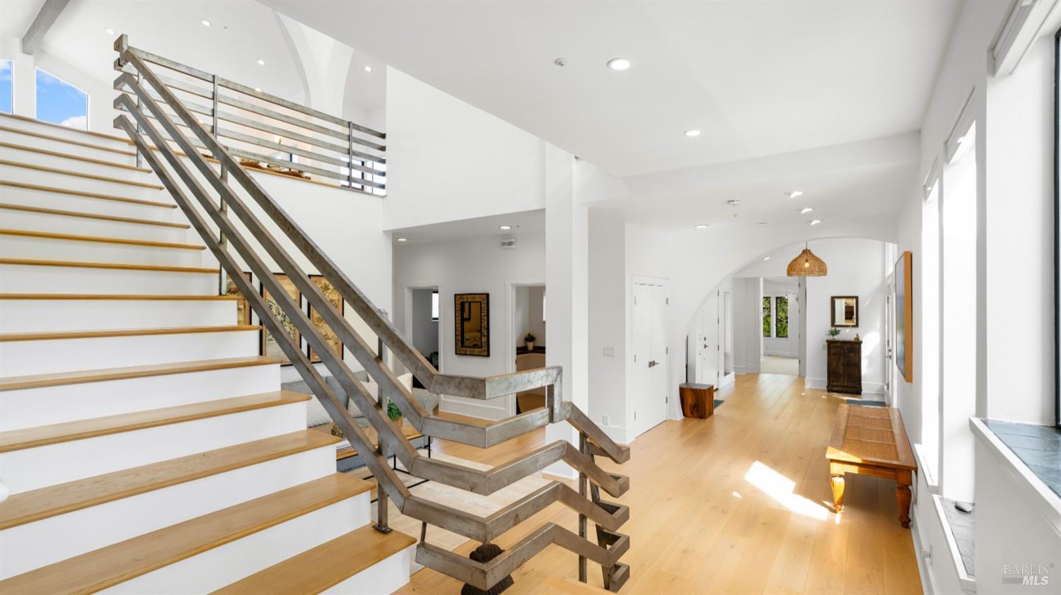 Detail Gallery Image 30 of 75 For 55 Wildwood Ln, Novato,  CA 94947 - 4 Beds | 4/1 Baths