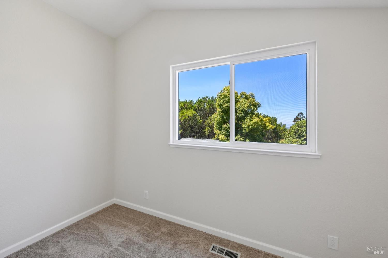 Detail Gallery Image 36 of 82 For 772 Barton Way, Benicia,  CA 94510 - 3 Beds | 2 Baths
