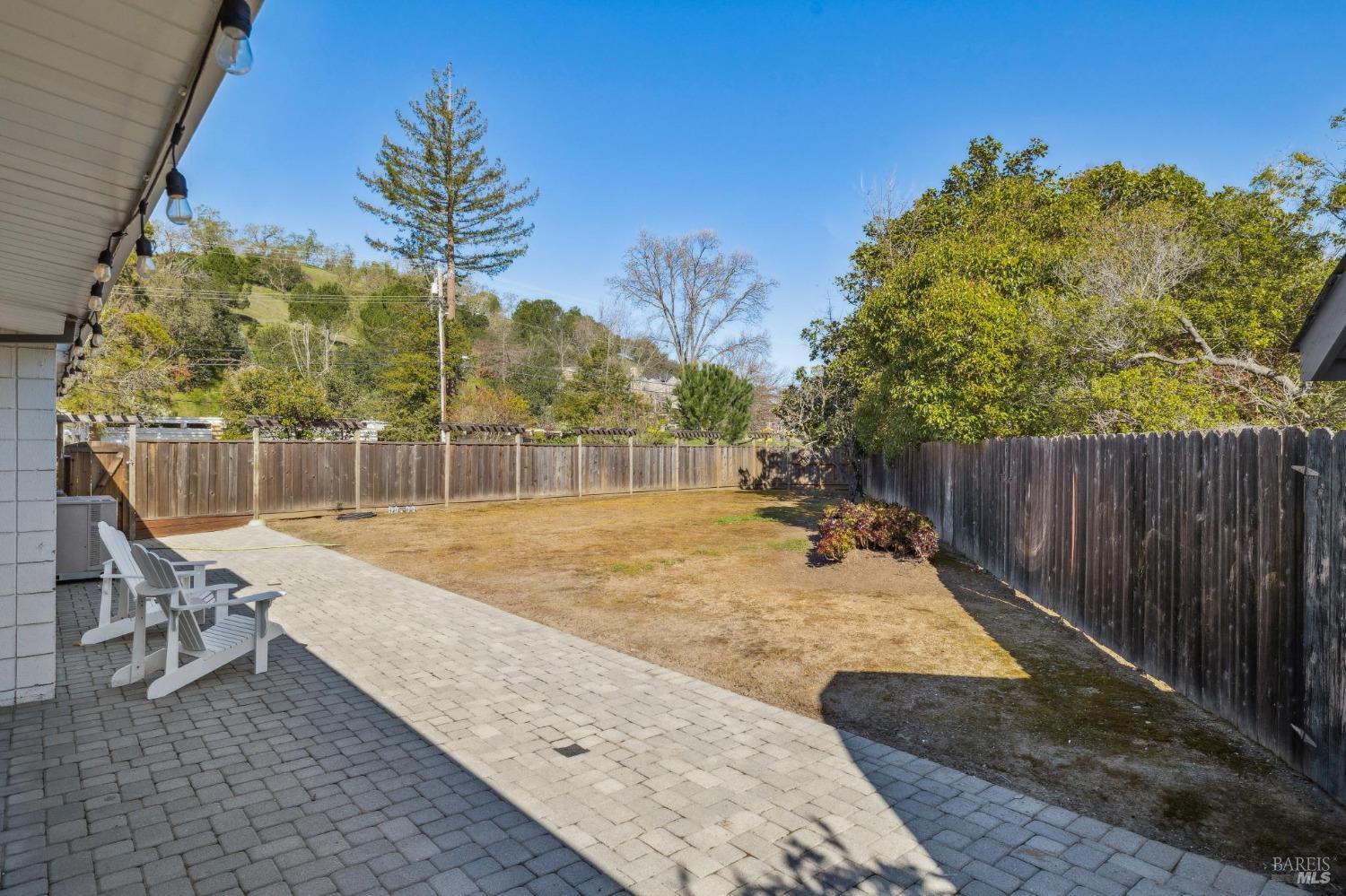 Detail Gallery Image 42 of 47 For 35 Golden Hinde Blvd, San Rafael,  CA 94903 - 4 Beds | 2 Baths