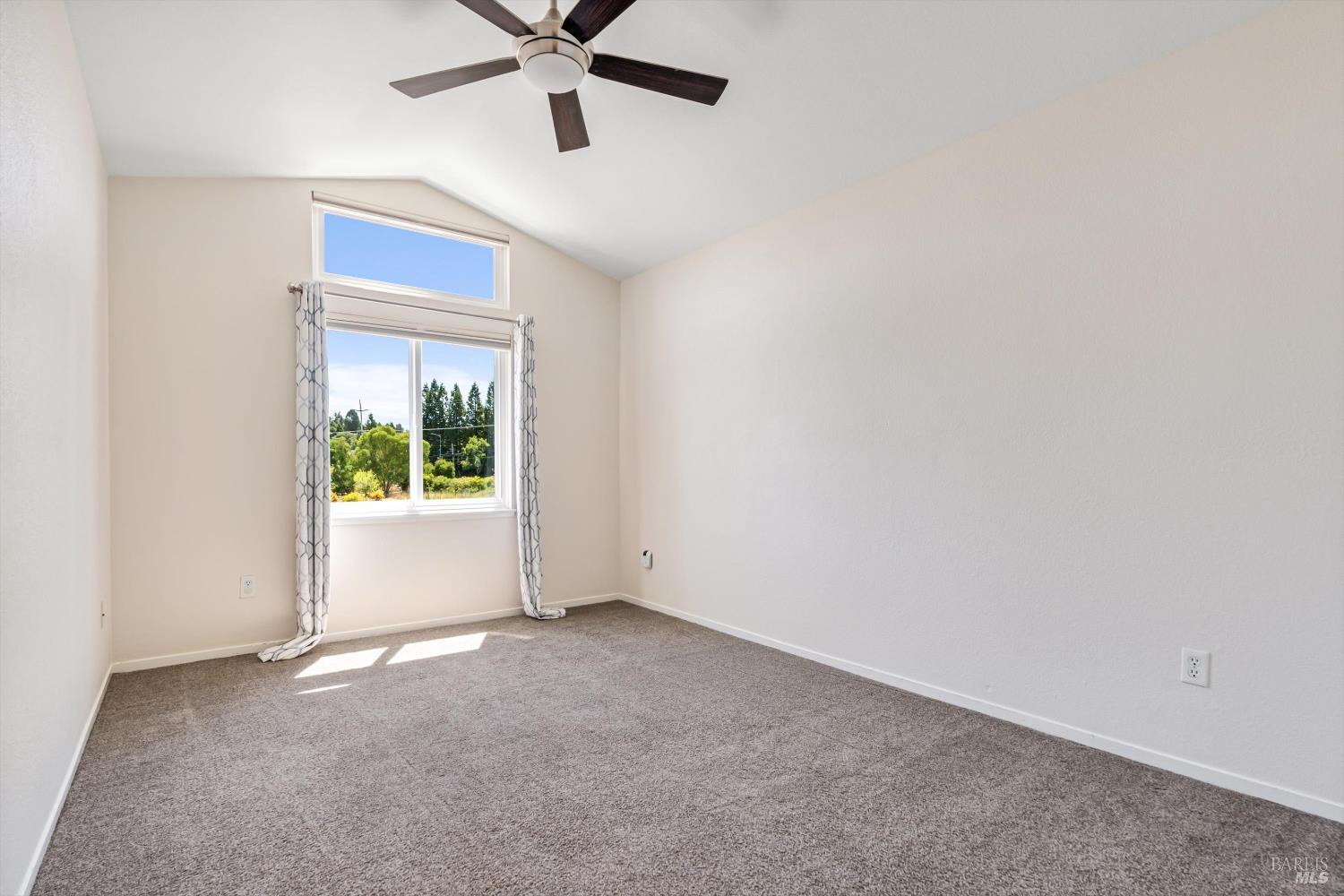 Detail Gallery Image 16 of 35 For 212 Mendelssohn Ct, Cotati,  CA 94931 - 3 Beds | 2/1 Baths
