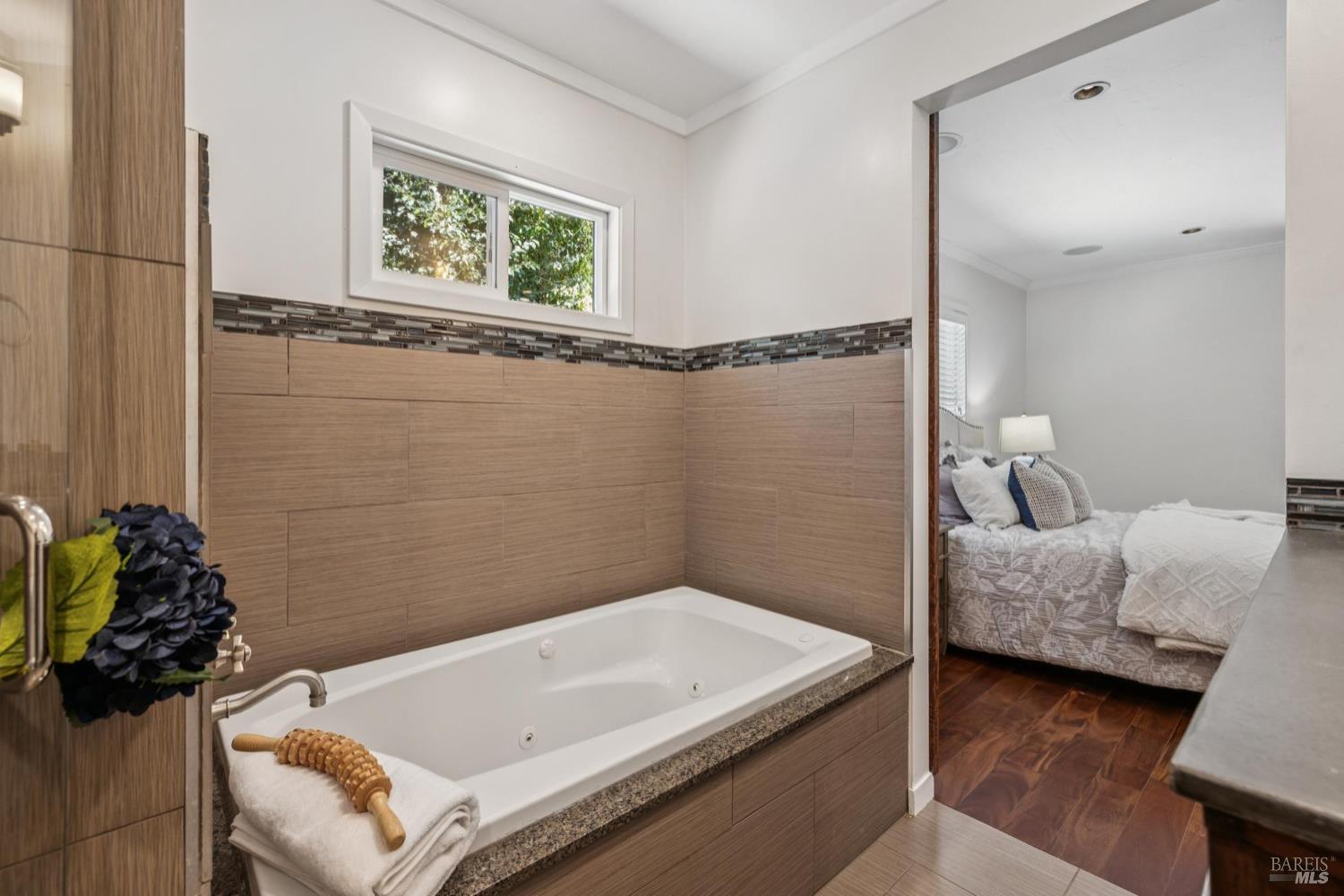 Detail Gallery Image 16 of 38 For 846 Wilmac Ave, Novato,  CA 94947 - – Beds | – Baths