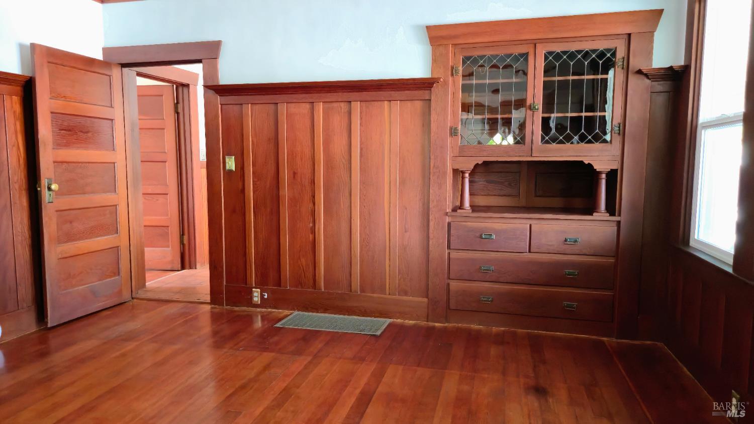 Detail Gallery Image 18 of 46 For 125 Adobe Rd, Penngrove,  CA 94951 - 4 Beds | 3/1 Baths