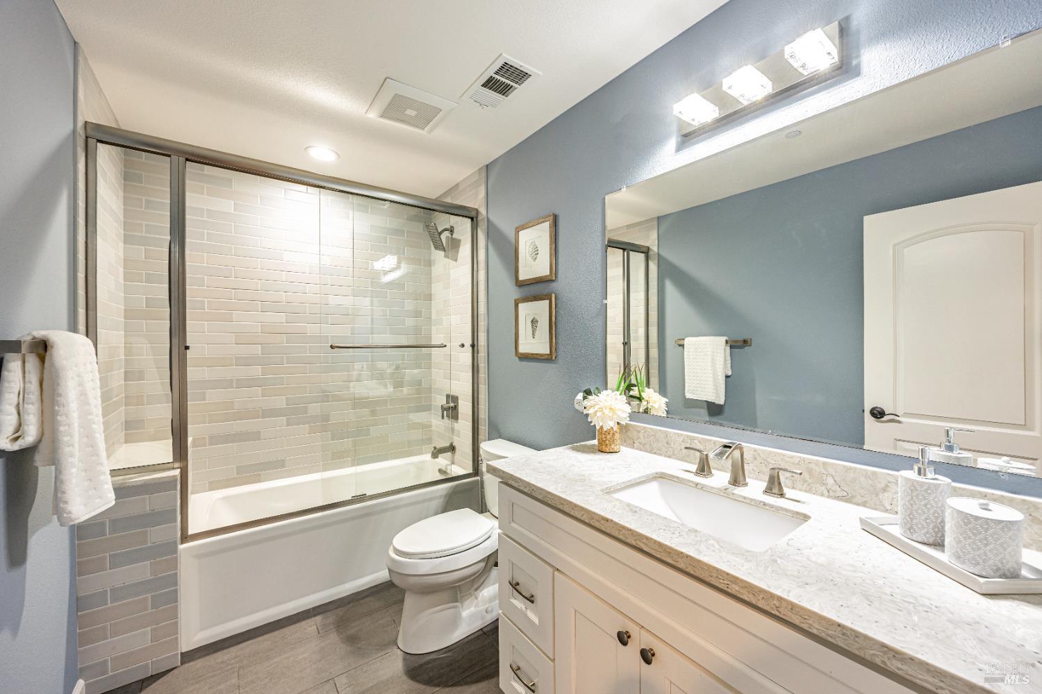 Detail Gallery Image 31 of 60 For 1675 Hopper Ave, Santa Rosa,  CA 95403 - 4 Beds | 3/1 Baths