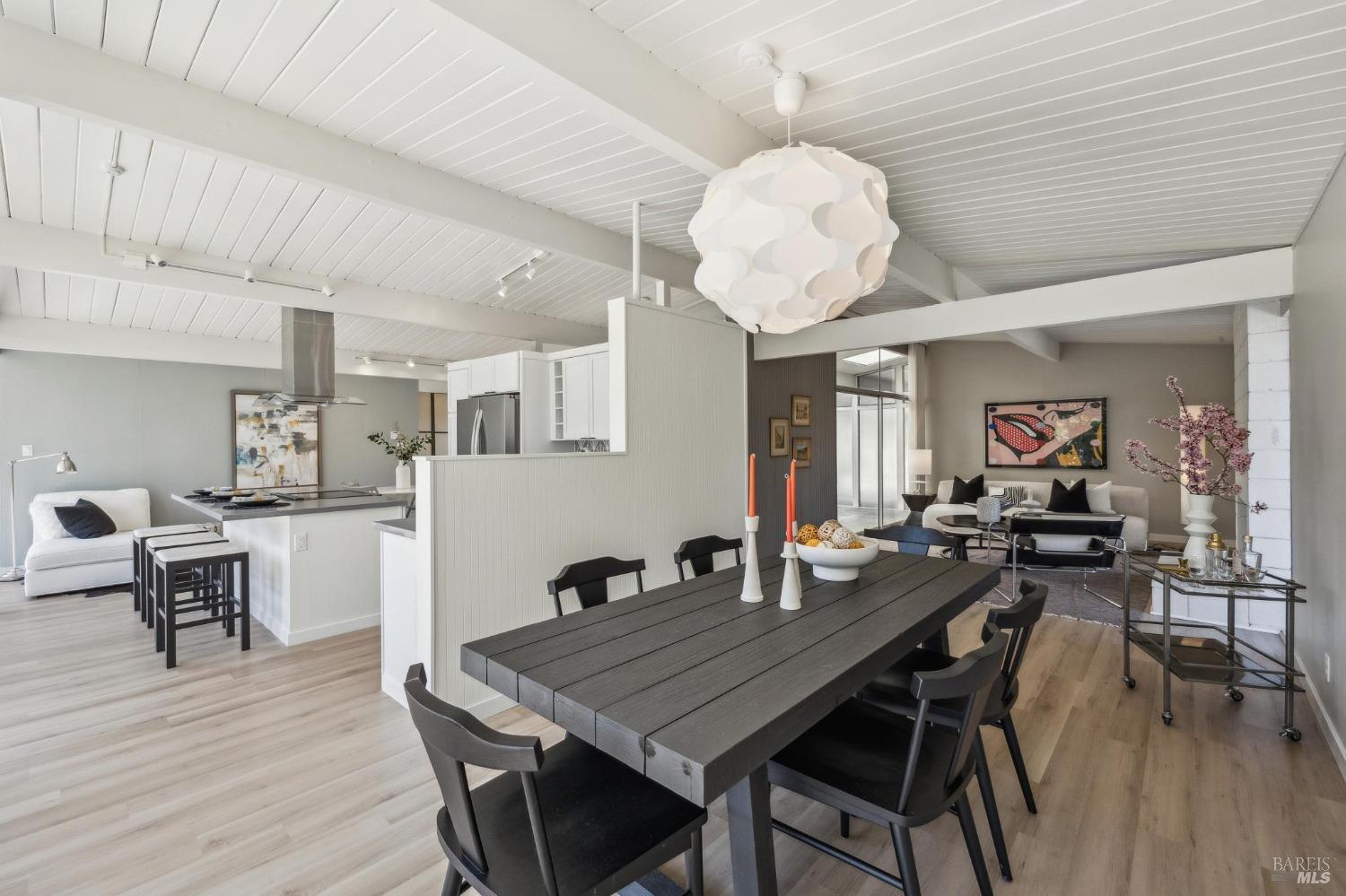 Detail Gallery Image 19 of 47 For 35 Golden Hinde Blvd, San Rafael,  CA 94903 - 4 Beds | 2 Baths