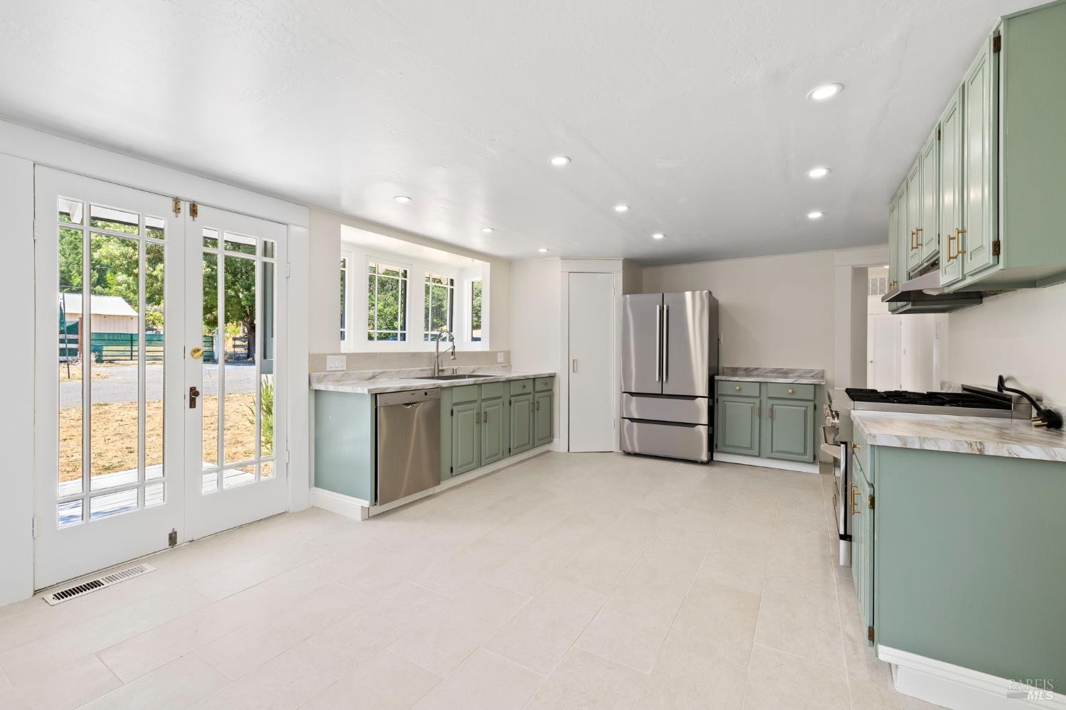 Detail Gallery Image 25 of 67 For 12900 S Highway 101 Hwy, Hopland,  CA 95449 - – Beds | – Baths
