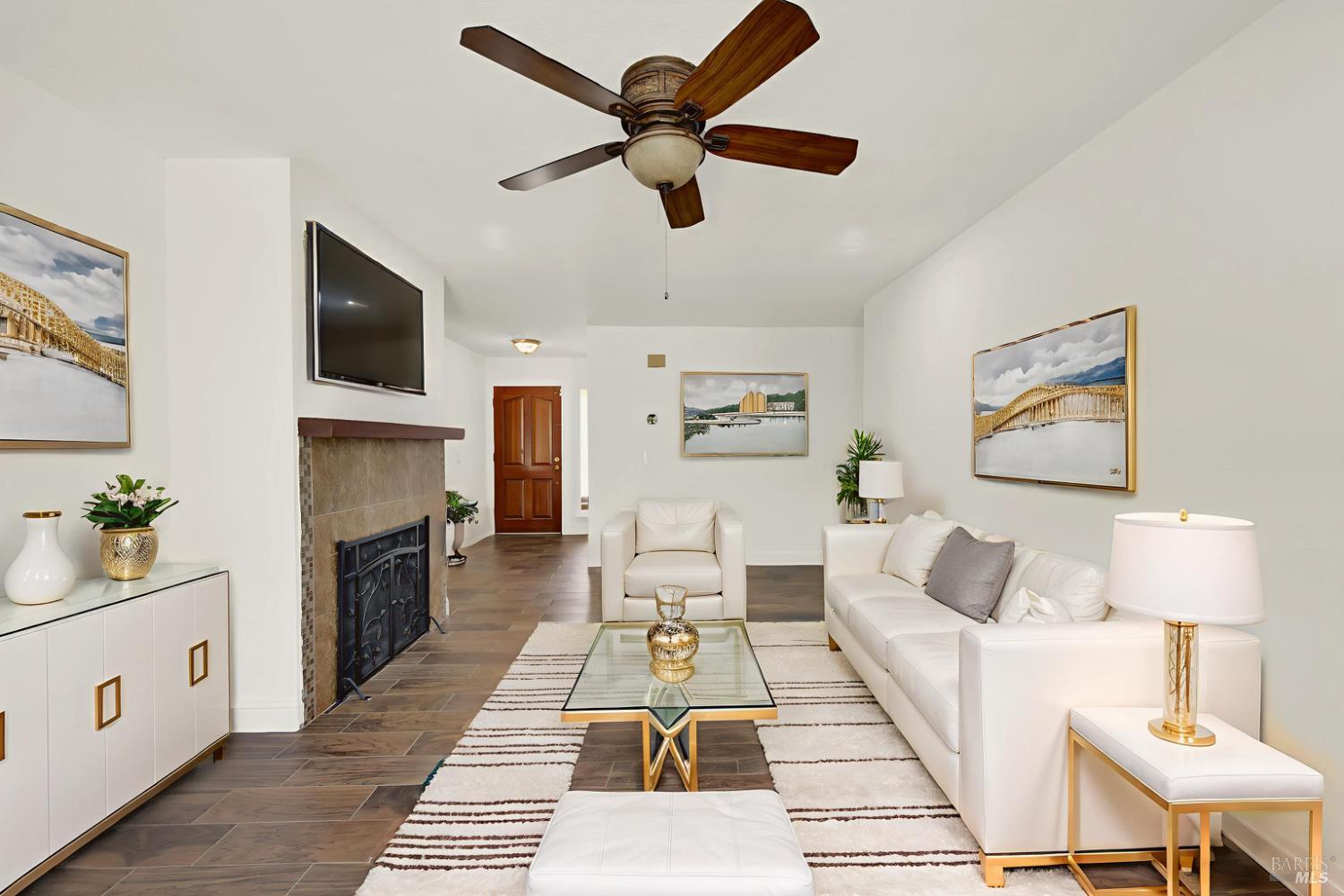 Detail Gallery Image 5 of 35 For 2796 Mankas Blvd, Fairfield,  CA 94534 - 3 Beds | 2 Baths