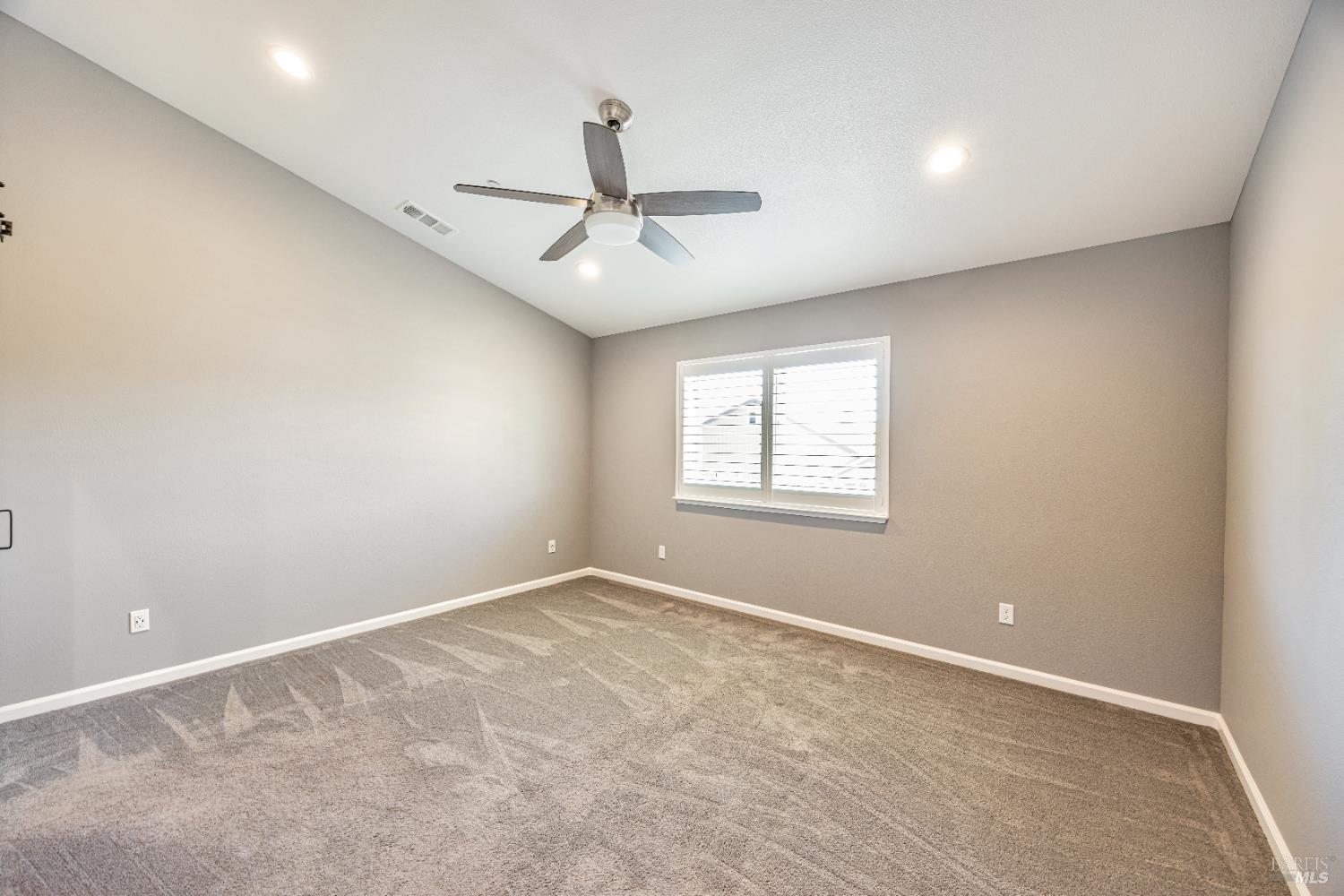 Detail Gallery Image 33 of 60 For 1675 Hopper Ave, Santa Rosa,  CA 95403 - 4 Beds | 3/1 Baths