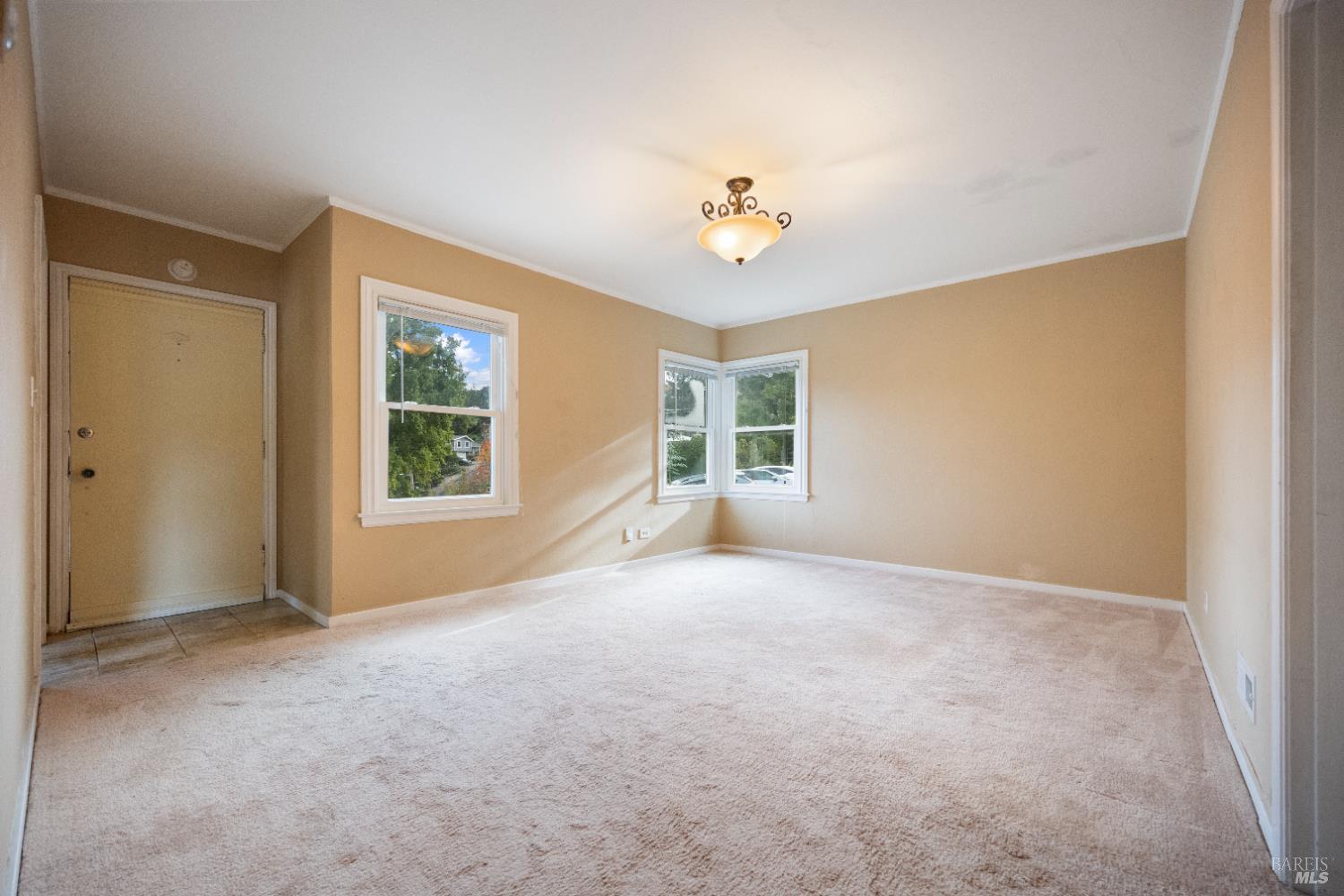 Detail Gallery Image 6 of 24 For 142 Bungalow Ave, San Rafael,  CA 94901 - – Beds | – Baths