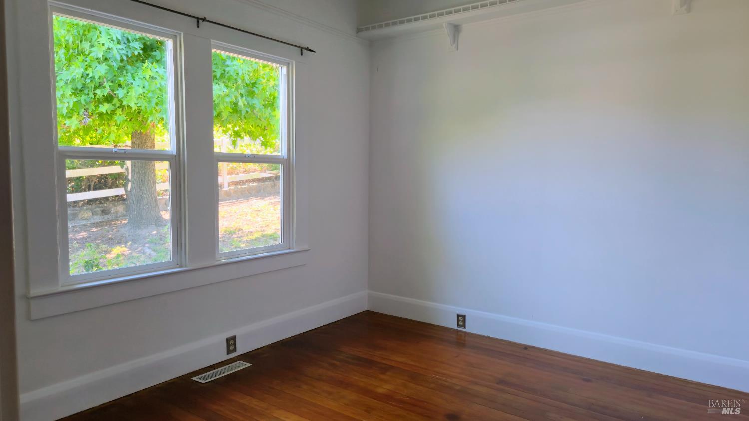 Detail Gallery Image 22 of 46 For 125 Adobe Rd, Penngrove,  CA 94951 - 4 Beds | 3/1 Baths
