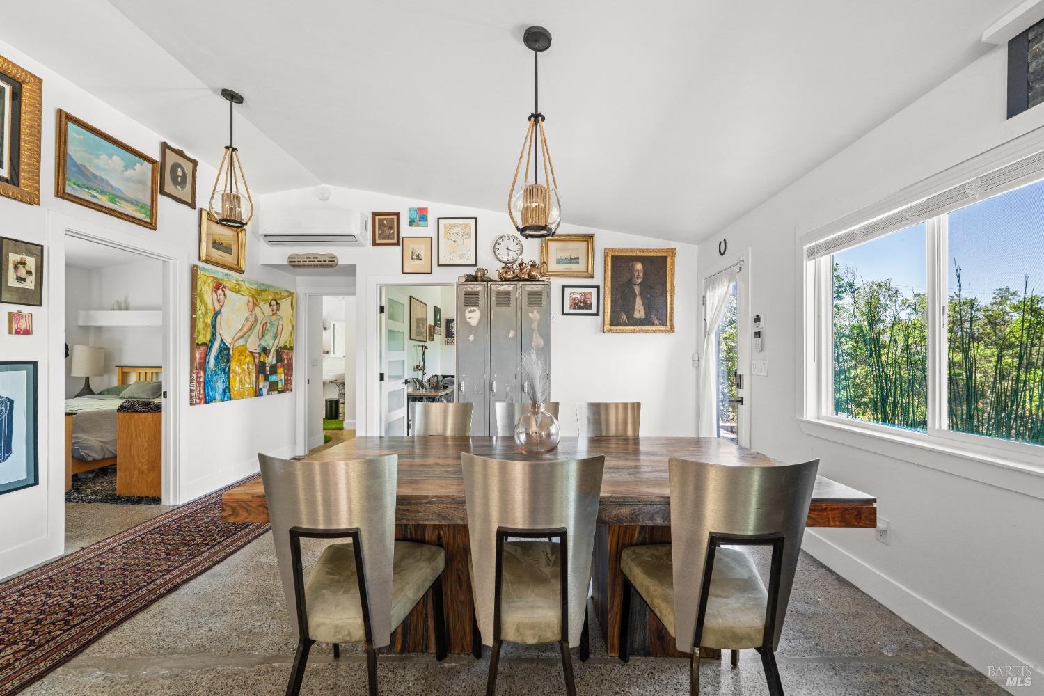 Detail Gallery Image 31 of 58 For 22855 Chianti Rd, Geyserville,  CA 95441 - 5 Beds | 3/1 Baths