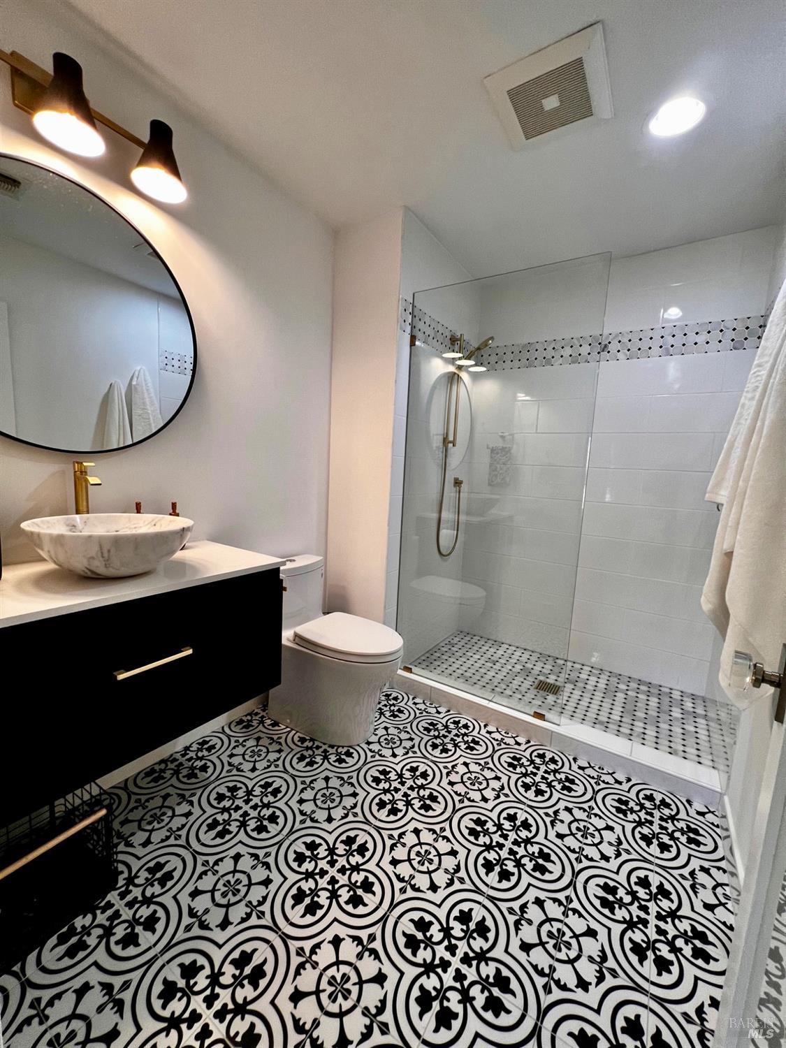 Detail Gallery Image 8 of 14 For 135 Vineyard Cir, Yountville,  CA 94599 - 2 Beds | 2 Baths