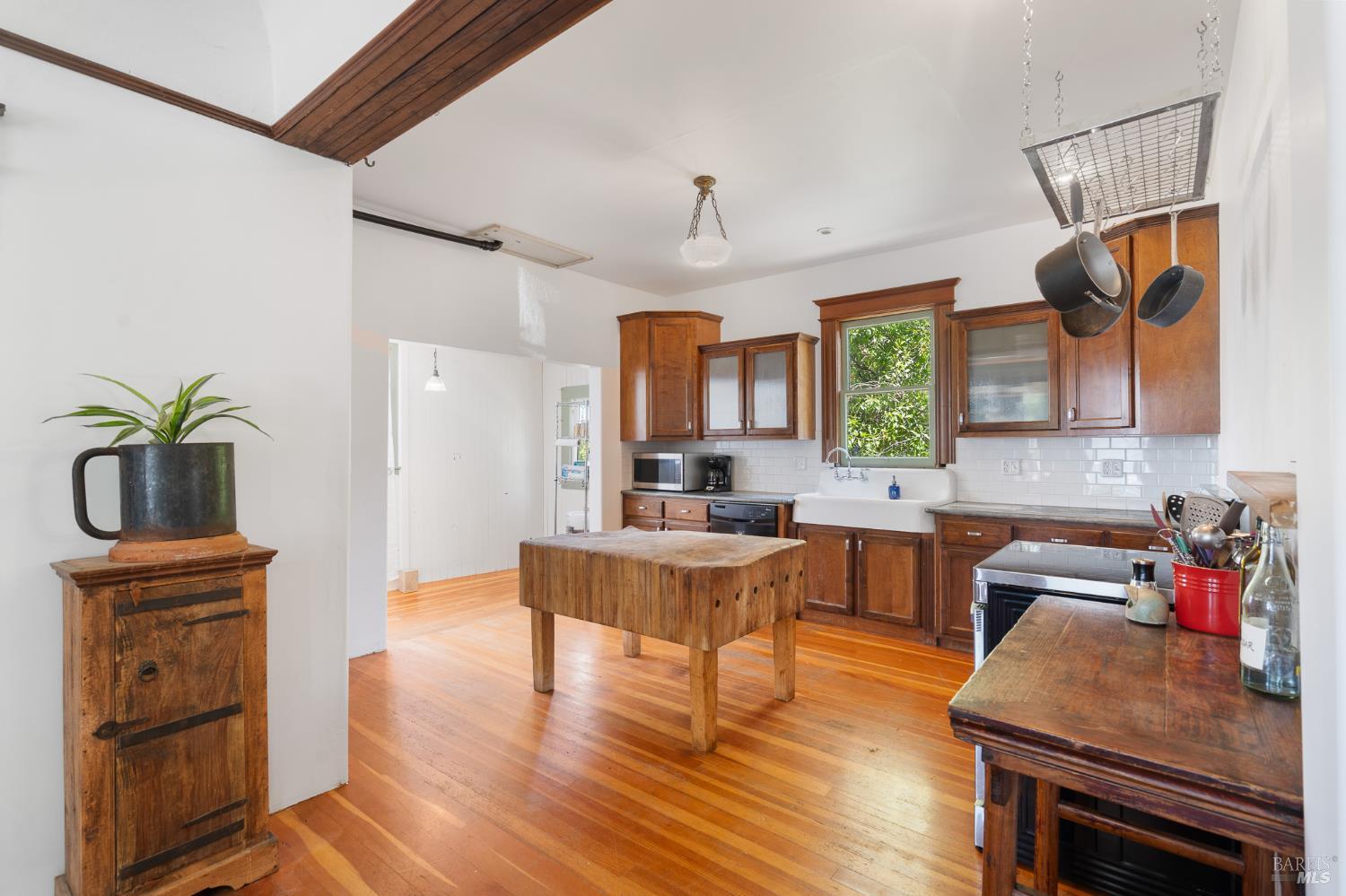 Detail Gallery Image 13 of 35 For 910 Virginia St, Vallejo,  CA 94590 - 3 Beds | 1/1 Baths