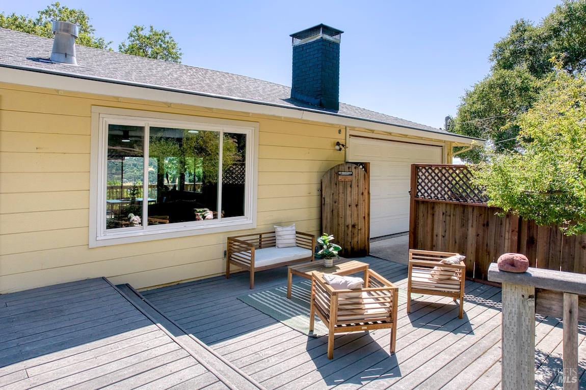 Detail Gallery Image 49 of 54 For 76 Oak Springs Dr, San Anselmo,  CA 94960 - 5 Beds | 3/1 Baths