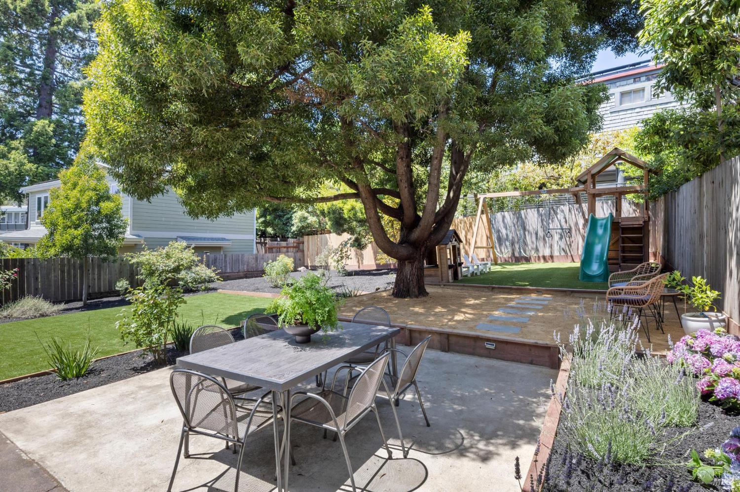 Detail Gallery Image 15 of 47 For 31 Knoll Ln, Mill Valley,  CA 94941 - – Beds | – Baths