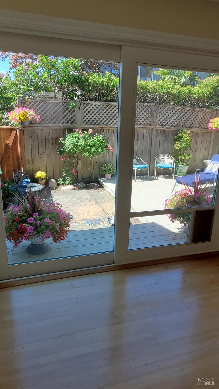 Detail Gallery Image 51 of 69 For 125 Spinnaker Point Dr, San Rafael,  CA 94901 - 2 Beds | 2 Baths