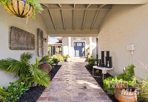 Detail Gallery Image 4 of 8 For 170 Trinidad Dr, Tiburon,  CA 94920 - 4 Beds | 2/1 Baths