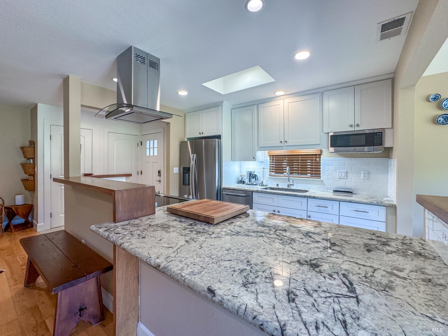 Detail Gallery Image 4 of 42 For 7710 Pythian Ct, Santa Rosa,  CA 95409 - 2 Beds | 2 Baths